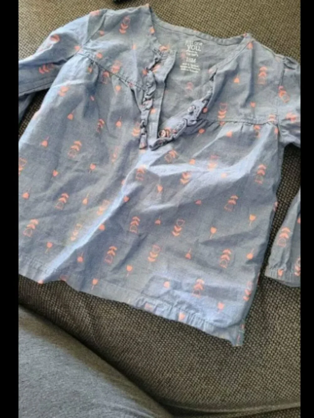 Girls size 18 months long sleeve shirt
